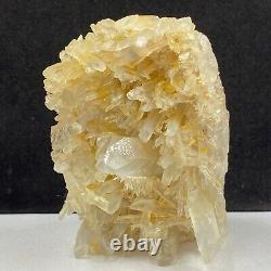 513g Natural quartz crystal cluster mineral specimen, hand-carved the Eagle gift