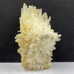 676g Natural quartz crystal cluster mineral specimen, hand-carved the Eagle gift