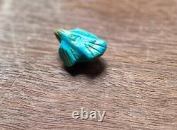 A Very OLD Antique Zuni BIRD FETISH Turquoise Eagle Native American Hand Carved