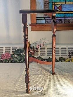 Antique Eagle Table Hand Carved Accent Parlor 3 Leg Dark Wood Walnut Spindle