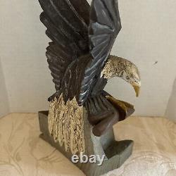 Eagle Figurine Statue Wooden hand carved 10