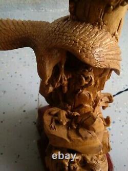Hand Carved Wood Eagle Lamp Catching Frog Prey Detailed Rare Beautiful