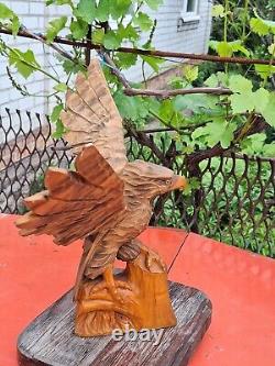 ORIGINAL Eagle Vintage Sculpture USSR Hand carved Home decor1982 Wooden figurin