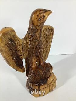 Vintage Hand Carved Folk Art Wooden America Eagle Bird Statue Figure n 10 S15